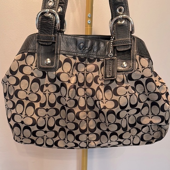Coach signature Jacquard Black and Cream Shoulder Bag - Picture 1 of 16